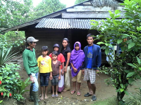 Asep and family