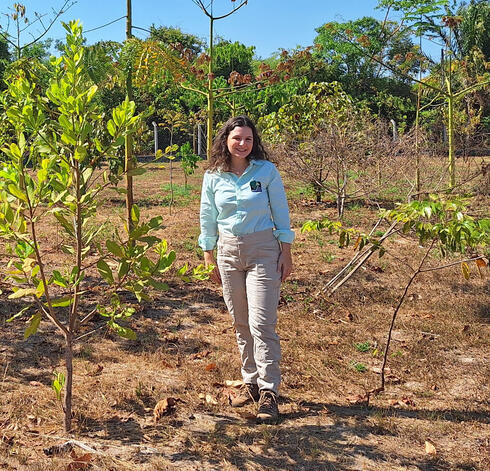 Laís D'Isep dos Santos