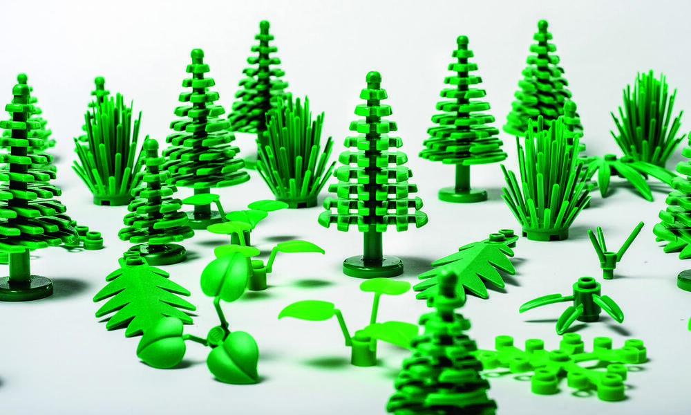 er der gå i stå højen Making it Click: The LEGO Group and Biobased Plastic | Blog Posts | WWF
