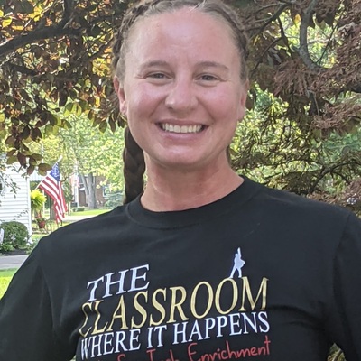 Taylor Halliday feature on wild classroom spotlight
