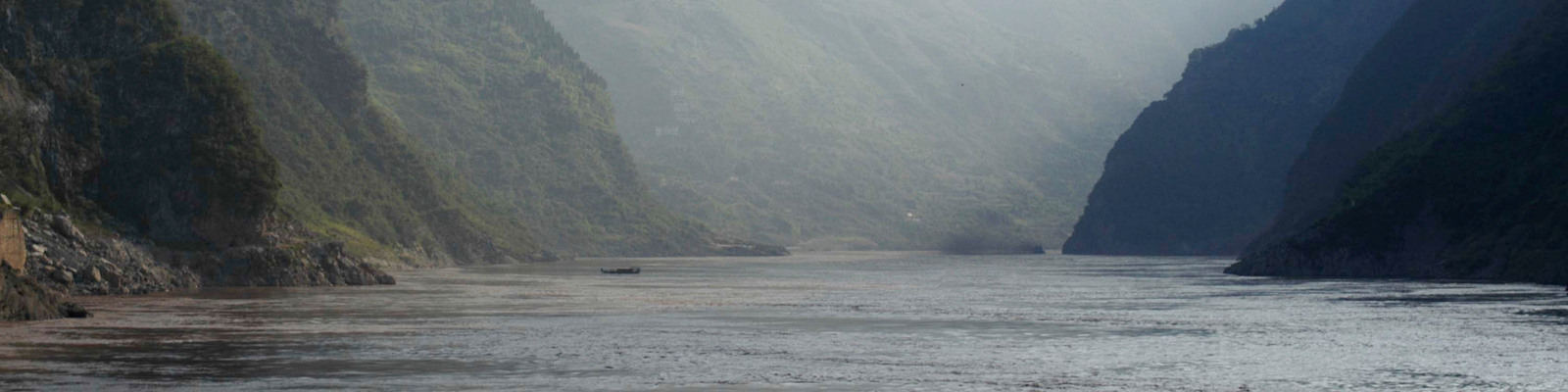 A view of China's Yangtze river and the mountains surronding it