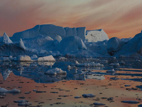 Six ways loss of Arctic ice impacts everyone | Pages | WWF