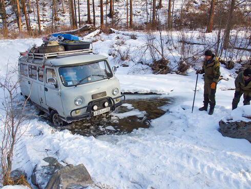 snow leopard obstacles DBarashkov
